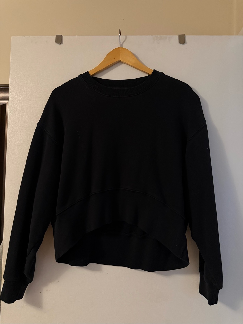 Zara Black High-Low Oversized Sweatshirt — Size Medium